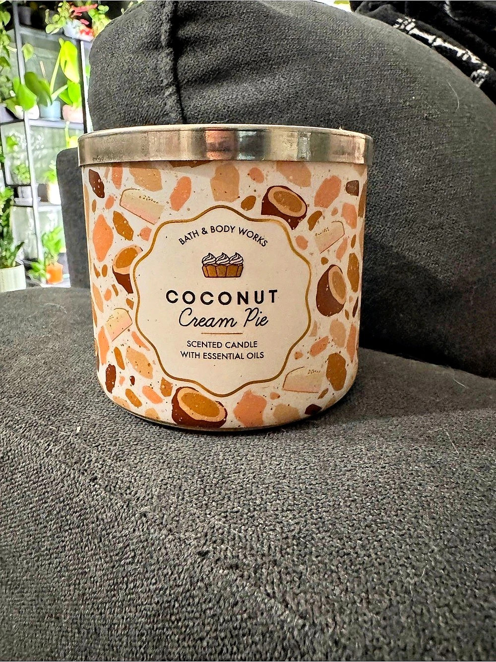 RARE Bath & Body Works Coconut Cream Pie 3-Wick Candle White & Orange